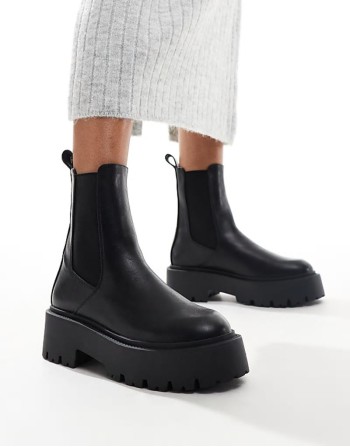 Amy chunky chelsea boots in black