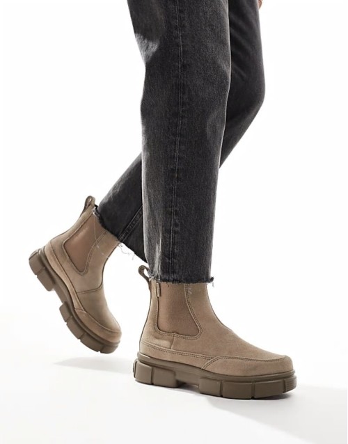 Explorer STRT suede chelsea boots in omega taupe and wet sand