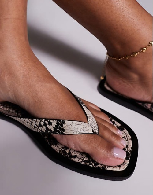toe thong flat sandal in snake print - BEIGE