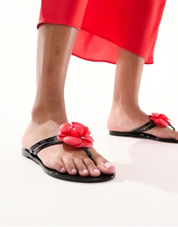 flower flip flops in black with red rose
