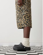 unisex classic lined clogs in black